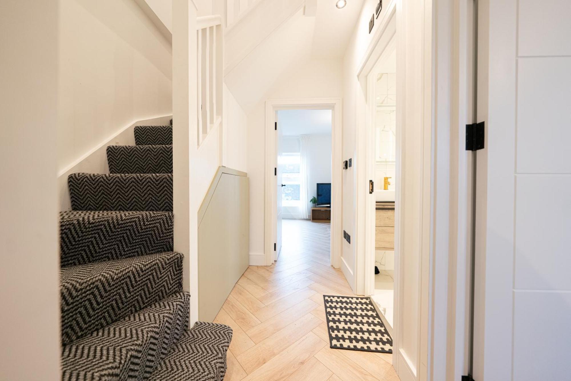 The Battersea Place - Charming 4Bdr Flat ロンドン エクステリア 写真